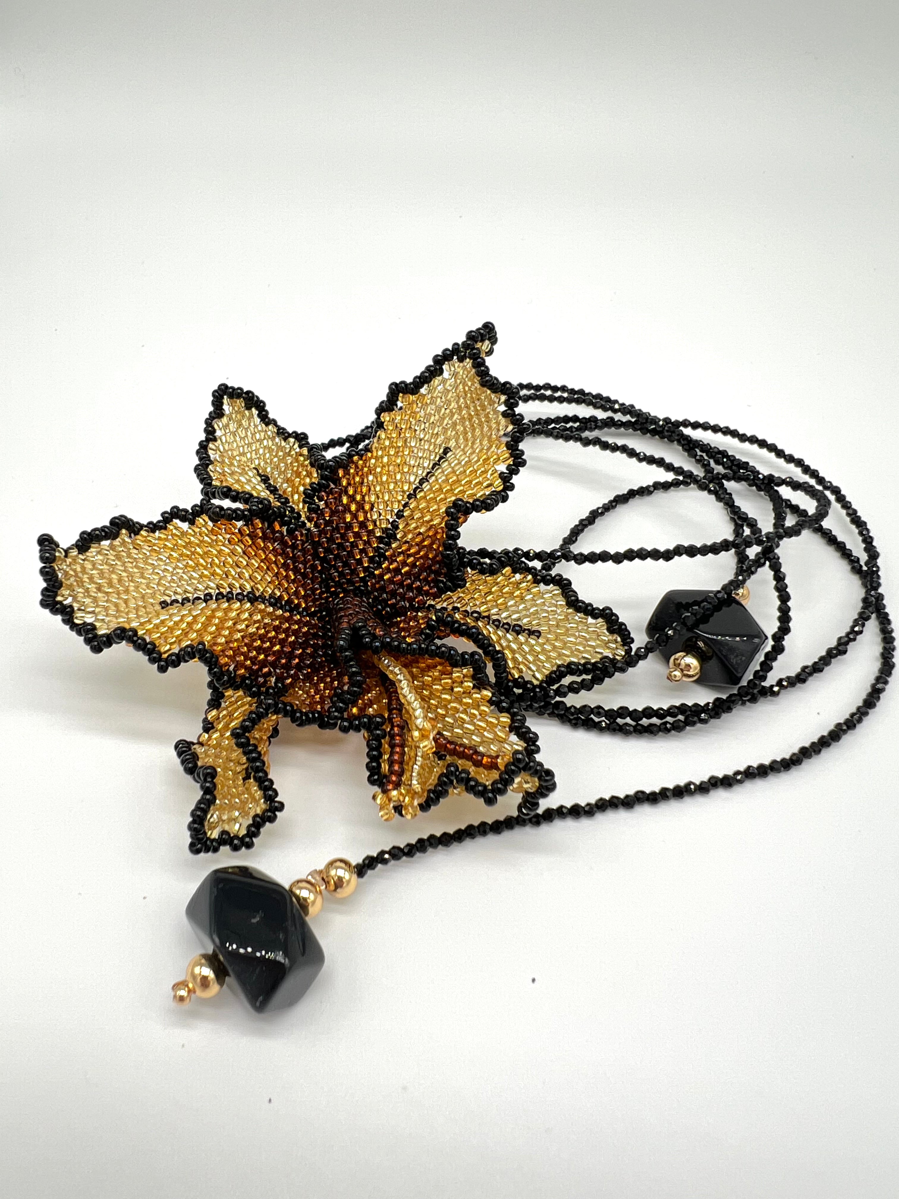 Collar Corbatero Orquídea L