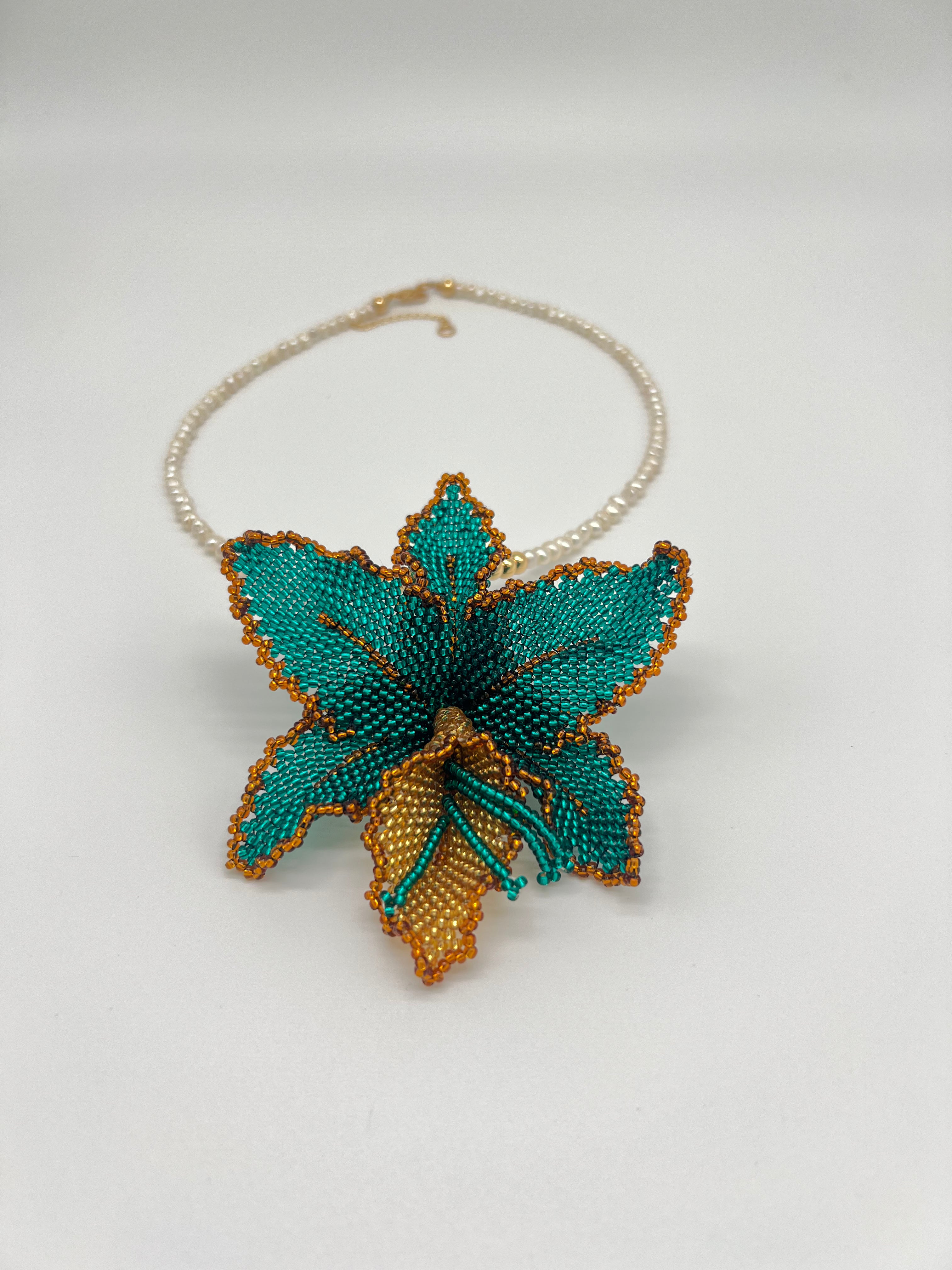 Collar Orquídea Perlas